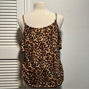 Discreet Animal Print Top